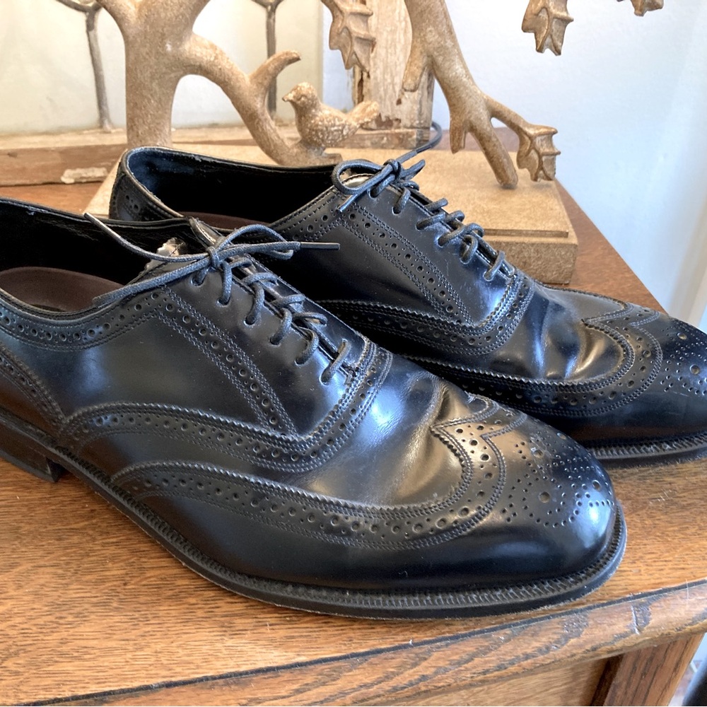 Men’s Florsheim black lace up shoes